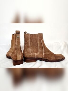 Michael Kors Suede Chelsea Ankle Boots Brown Leather Pull-On Low Heel Classic 8
